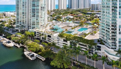 300 Sunny Isles Blvd