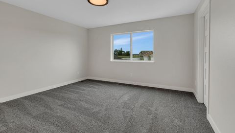 1013 26th Street Loop N