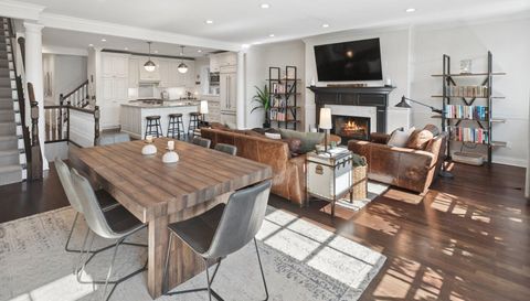 1951 N Halsted St #3
