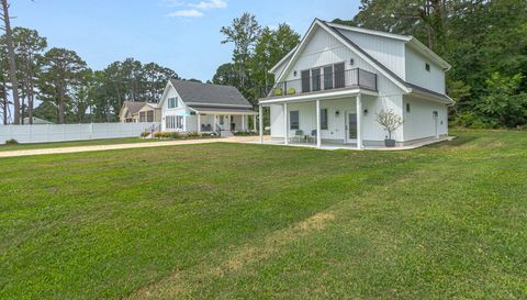 229 Shipwatch Ln