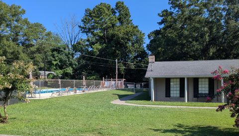 19 E Creekview Dr SW