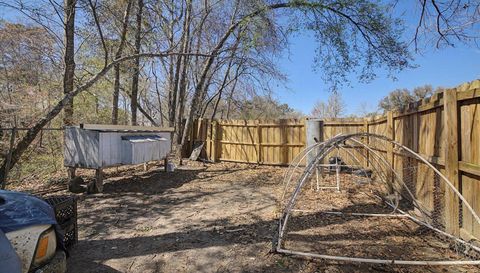 6611 Crooked Creek