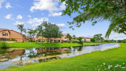 1053 SW 113th Way