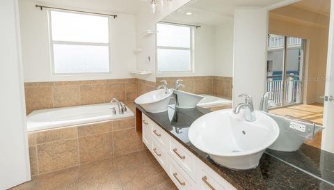 1002 Channelside DRIVE