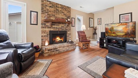 4702 Grenada Point