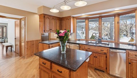 5833 Creek Valley Rd