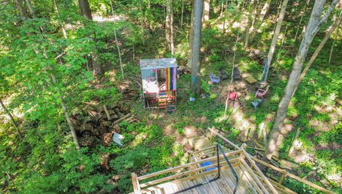 272 Canterbury Dr