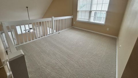 312 Robyns Glen Cir