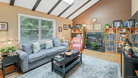 2 Whitman Pl