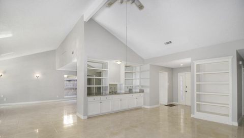 3022 Deer Valley Dr