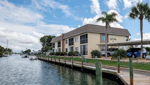 1400 Tarpon Center
