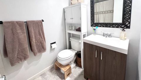 2613 HAWTHORNE Drive