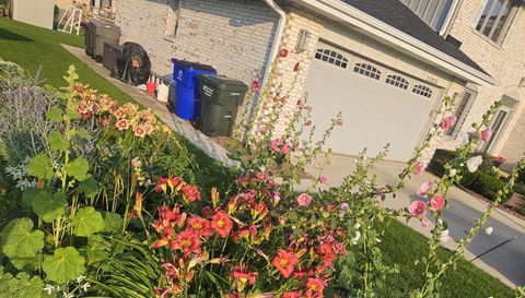 12817 S Surrey Ct