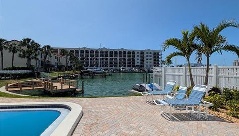 255 Dolphin Point