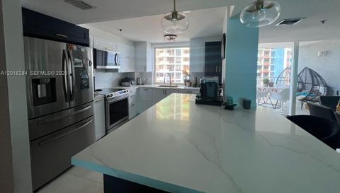 1627 Brickell Ave