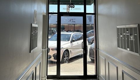 3234 N CENTRAL Avenue