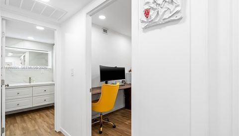 600 Three Islands Blvd