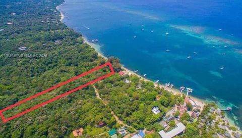 Roatan Island At Caribbean, Honduras