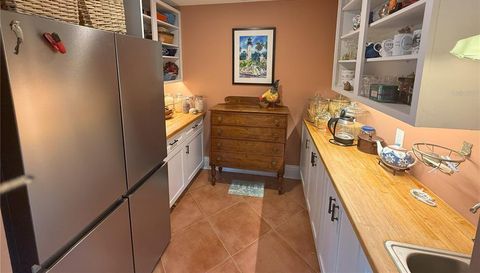 1005 SANDS PARADISE