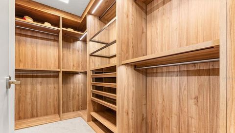 1020 SUNSET POINT ROAD