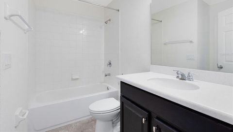 1319 YORKSHIRE COURT