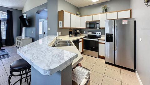 8401 CRYSTAL COVE LOOP