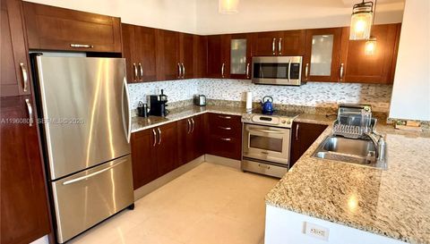 19900 W Country Club Dr