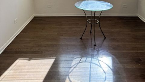 1748 N Austin Avenue