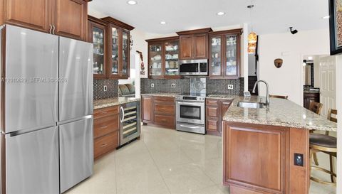 20914 La Questa Ct