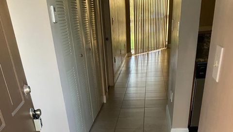 9943 Nob Hill Pl