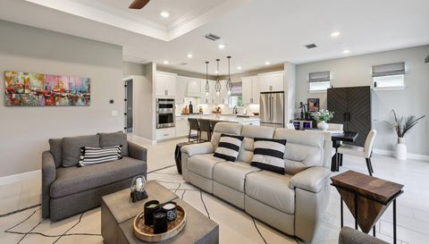 10004 Coral Shore Dr