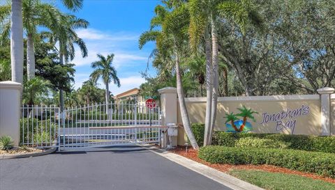 6050 Jonathans Bay Cir APT 102