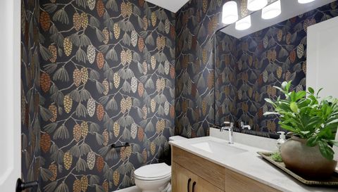 10149 Upper 196th Way W