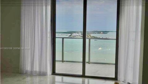 1300 Brickell Bay Dr