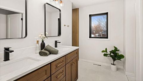 4929 Wild Rose Trail