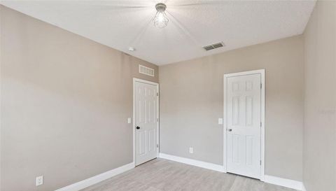 1030 BENDING OAK TRAIL