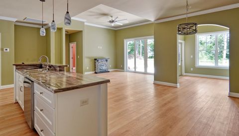 642 Boundary Loop Rd NW