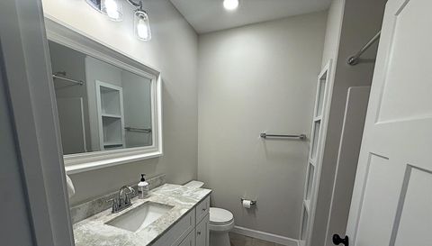 1118 Cross Pointe Dr