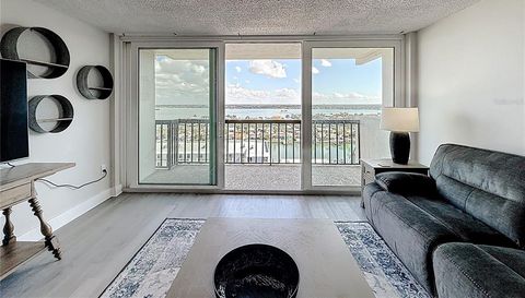 400 ISLAND WAY