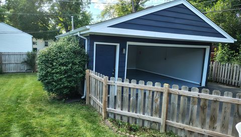 390 Diane Dr