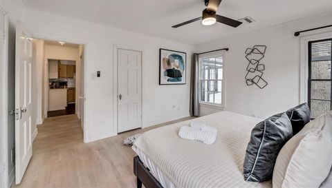 2707 Burlington Blvd