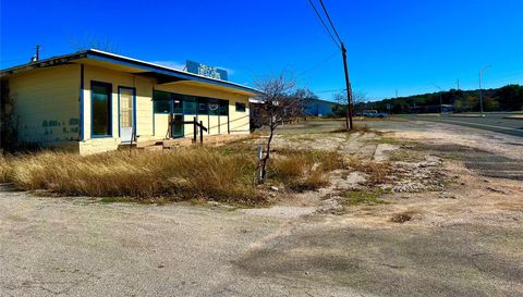 220 HWY 261