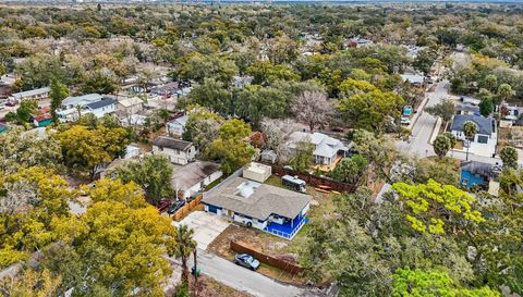 1102 E River Cove St