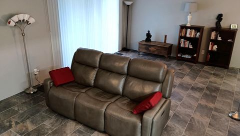 1719 NW 23rd Ave #4a