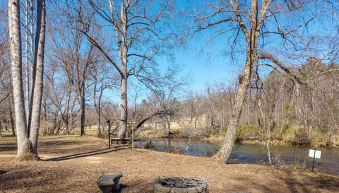 605 Toccoa Preserve Lane