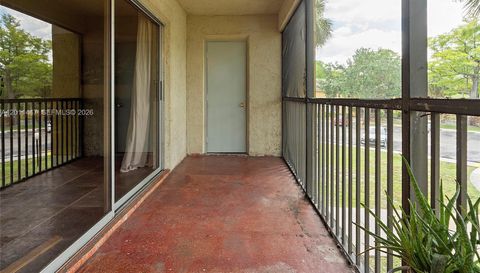 3083 N Oakland Forest Dr