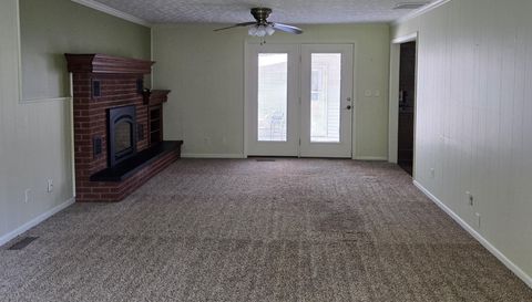 108 Mohawk Dr