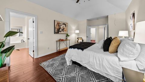 320 Woodland Oaks TRL