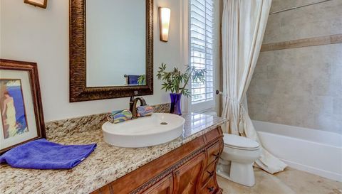 18605 Avenue Monaco