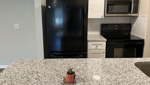 624 Golden Raintree Pl #624